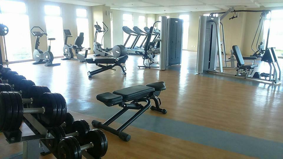 Marquee Residences Angeles Esterno foto