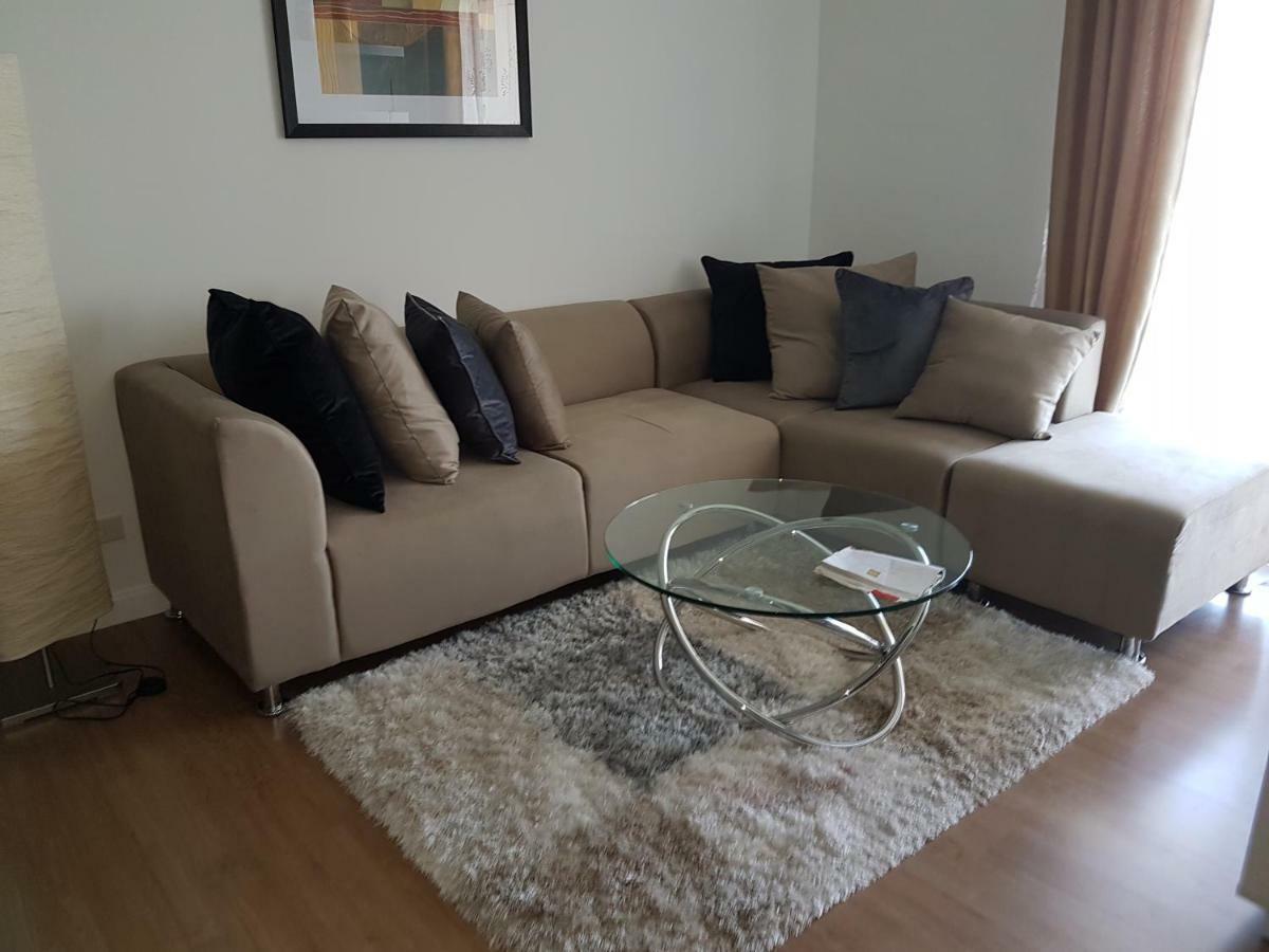 Marquee Residences Angeles Esterno foto