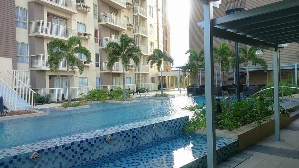 Marquee Residences Angeles Esterno foto