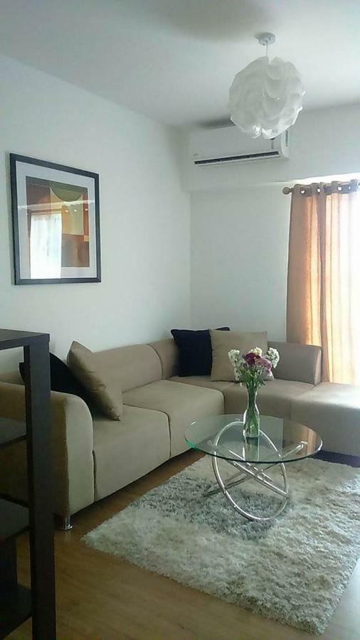 Marquee Residences Angeles Esterno foto