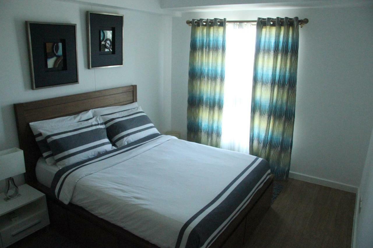 Marquee Residences Angeles Esterno foto