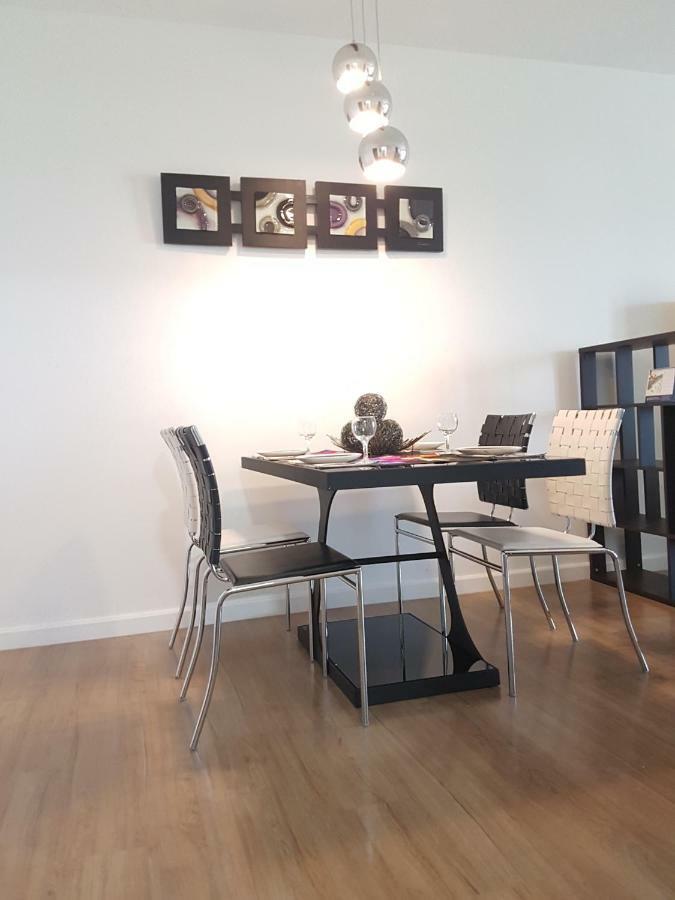 Marquee Residences Angeles Esterno foto