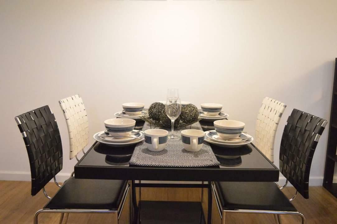 Marquee Residences Angeles Esterno foto