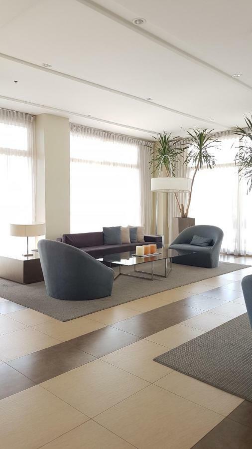Marquee Residences Angeles Esterno foto