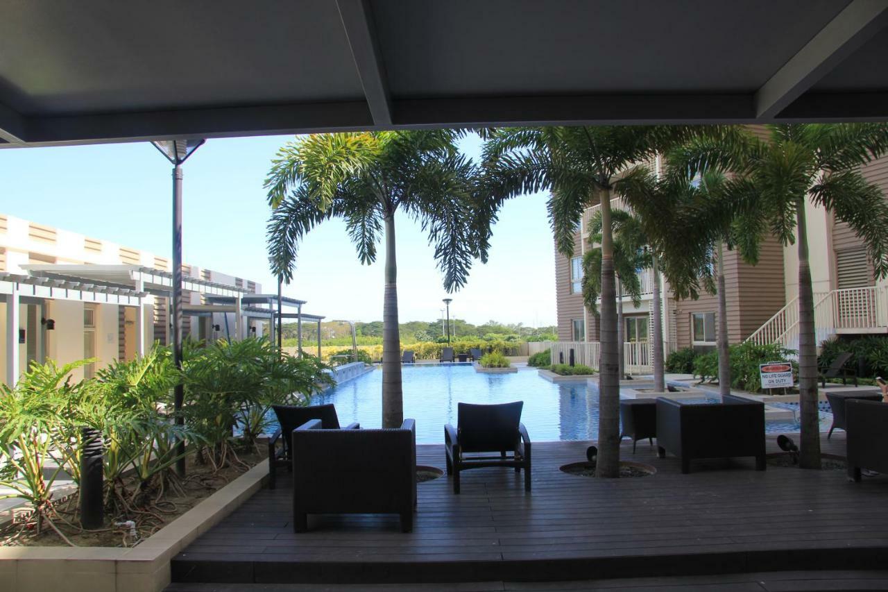 Marquee Residences Angeles Esterno foto