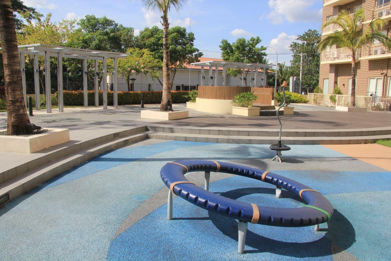 Marquee Residences Angeles Esterno foto