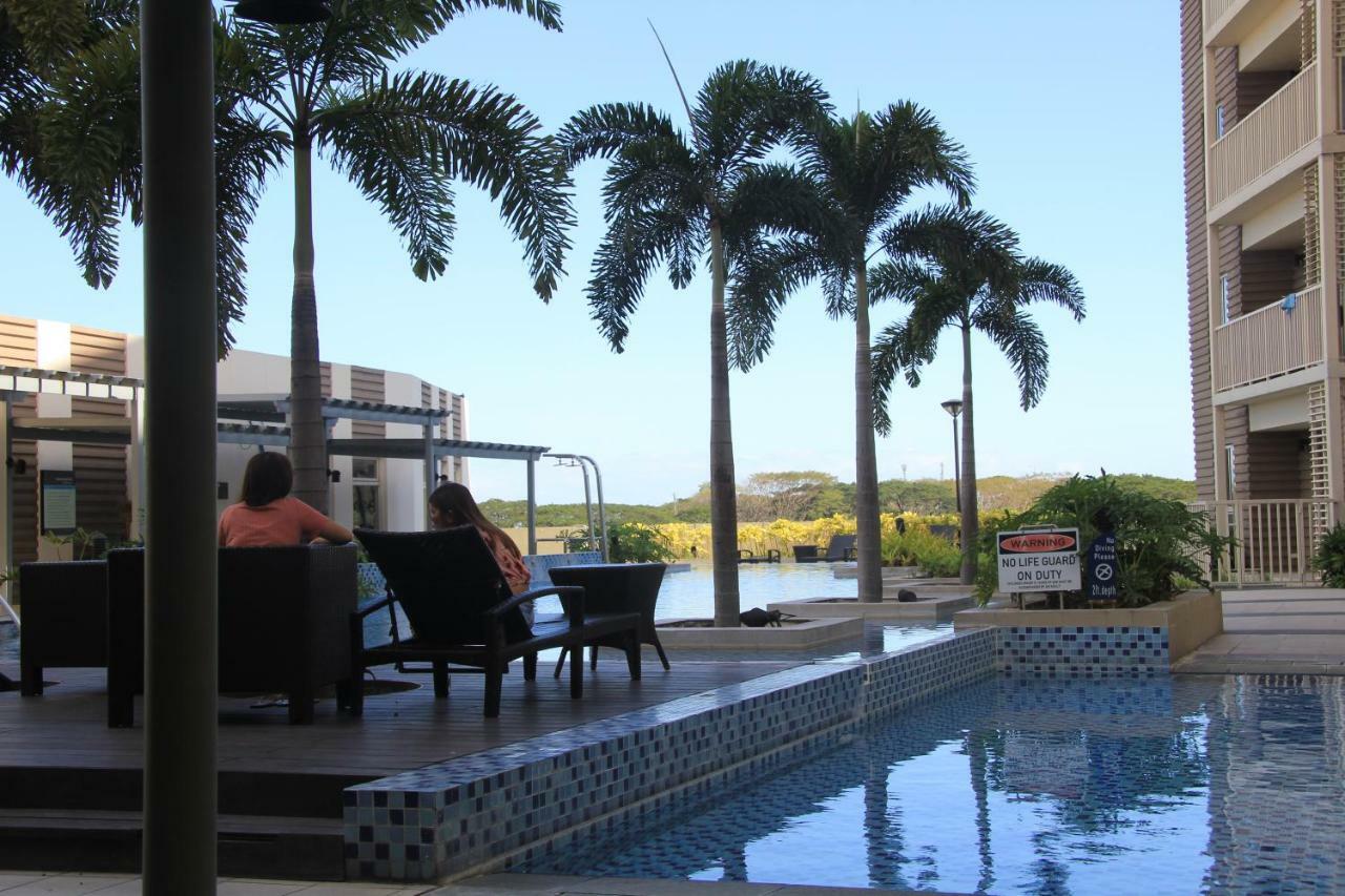 Marquee Residences Angeles Esterno foto