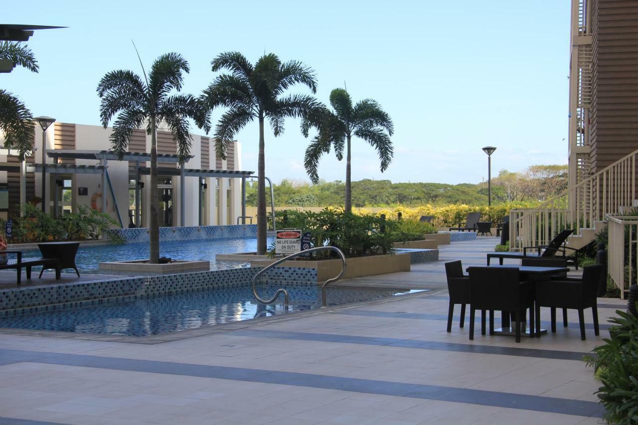 Marquee Residences Angeles Esterno foto